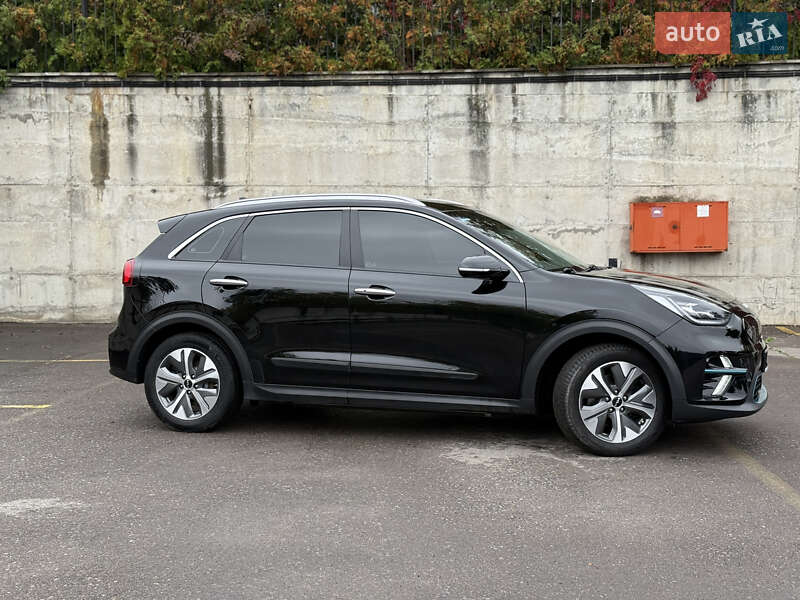 Внедорожник / Кроссовер Kia Niro 2022 в Ровно фото 7 Внедорожник / Кроссовер Kia Niro 2022 в Ровно