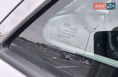 Внедорожник / Кроссовер Kia Niro 2020 в 