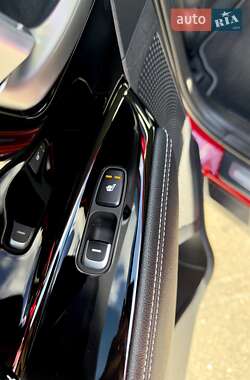 Внедорожник / Кроссовер Kia Niro 2020 в 