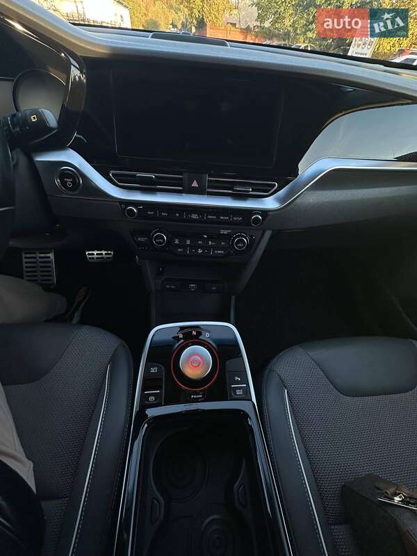 Позашляховик / Кросовер Kia Niro 2020 в Львові