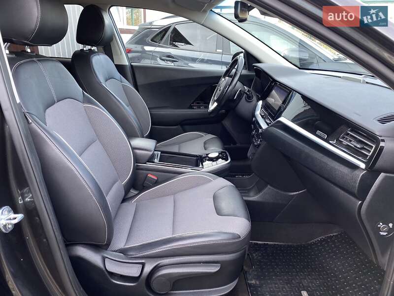 Внедорожник / Кроссовер Kia Niro 2020 в Львове