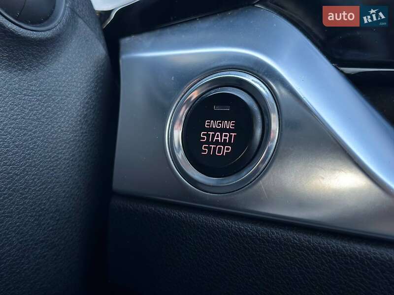 Позашляховик / Кросовер Kia Niro 2020 в Києві фото 29 Позашляховик / Кросовер Kia Niro 2020 в Києві