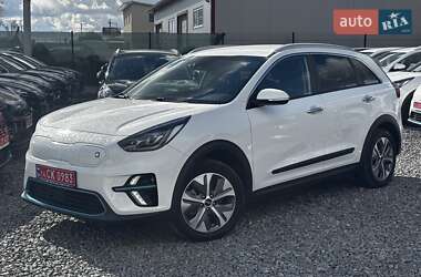 Внедорожник / Кроссовер Kia Niro 2022 в 