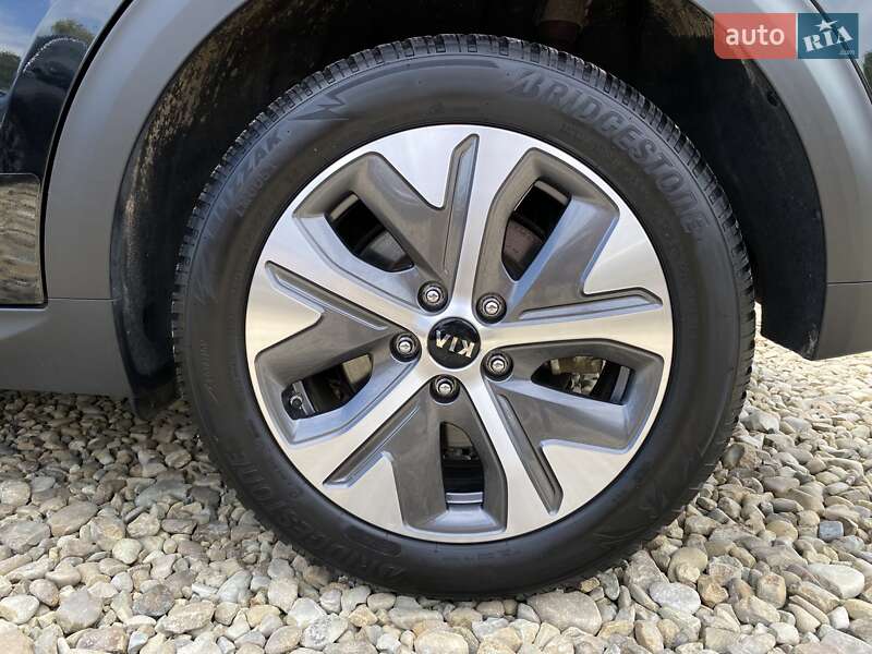 Позашляховик / Кросовер Kia Niro 2020 в Львові фото 26 Позашляховик / Кросовер Kia Niro 2020 в Львові