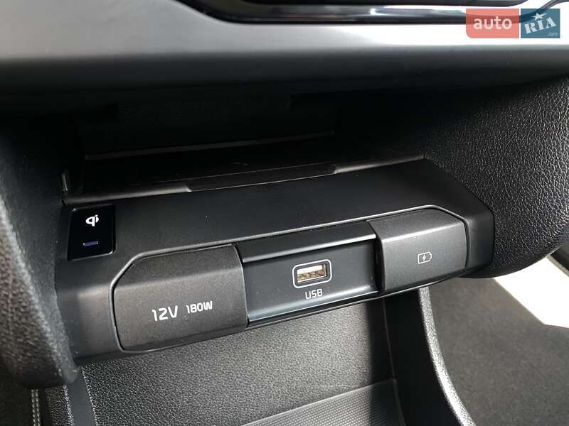 Позашляховик / Кросовер Kia Niro 2020 в Львові фото 8 Позашляховик / Кросовер Kia Niro 2020 в Львові