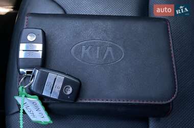Внедорожник / Кроссовер Kia Niro 2020 в 