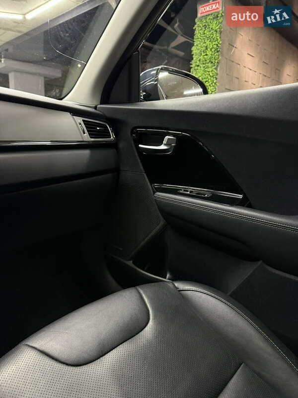 Позашляховик / Кросовер Kia Niro 2019 в Одесі фото 28 Позашляховик / Кросовер Kia Niro 2019 в Одесі