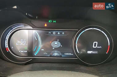 Внедорожник / Кроссовер Kia Niro 2022 в 