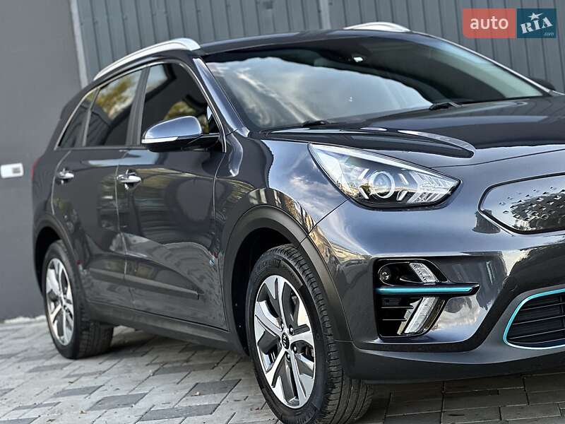 Позашляховик / Кросовер Kia Niro 2020 в Івано-Франківську