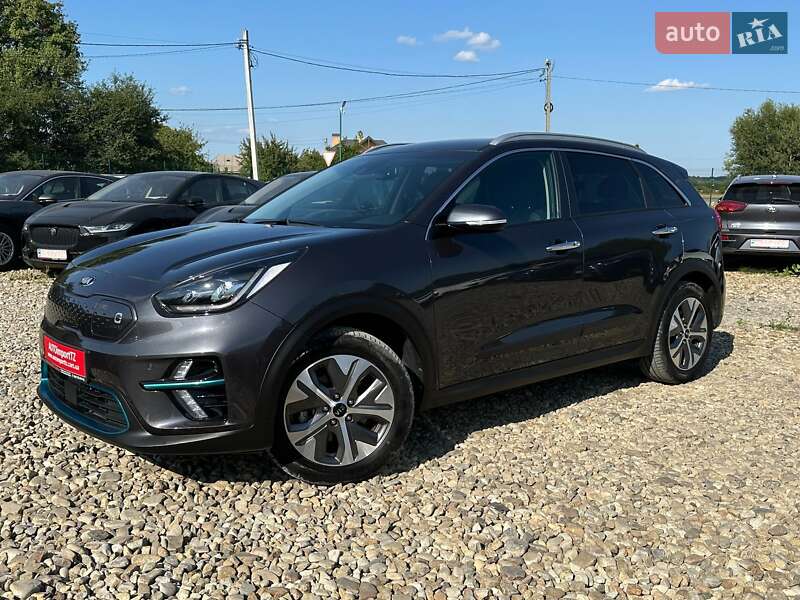 Позашляховик / Кросовер Kia Niro 2020 в Львові