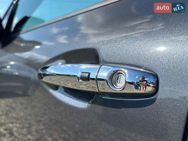 Позашляховик / Кросовер Kia Niro 2020 в Львові