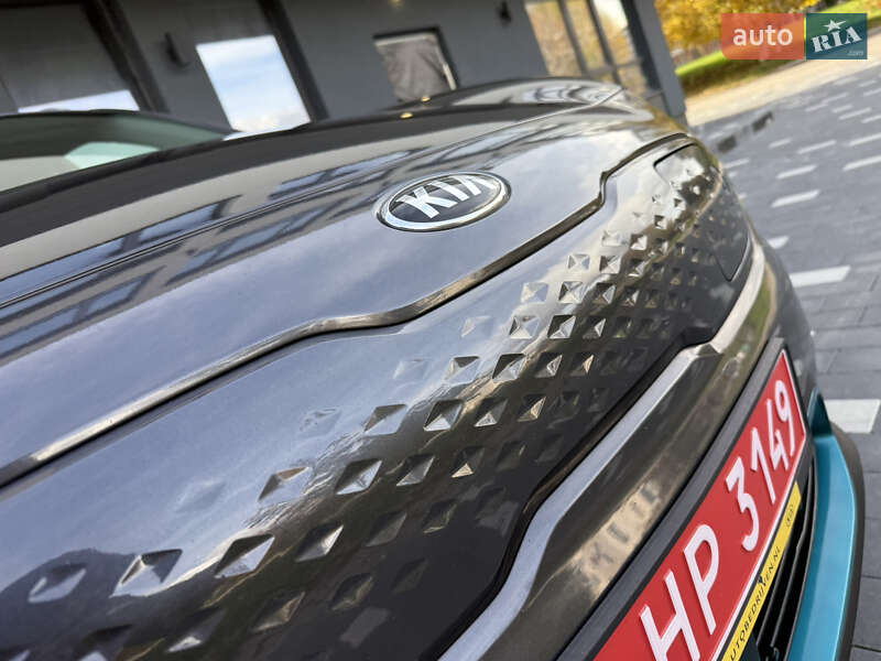 Позашляховик / Кросовер Kia Niro 2020 в Трускавці