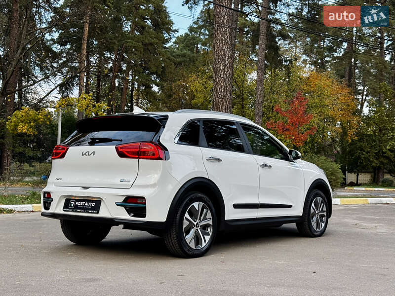Внедорожник / Кроссовер Kia Niro 2022 в Киеве