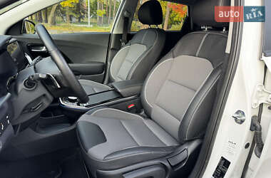 Внедорожник / Кроссовер Kia Niro 2022 в 