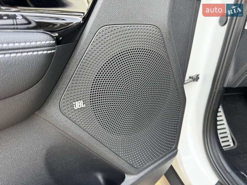 Внедорожник / Кроссовер Kia Niro 2022 в Киеве