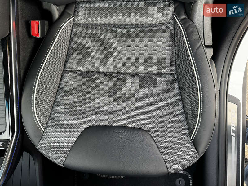 Внедорожник / Кроссовер Kia Niro 2022 в Киеве