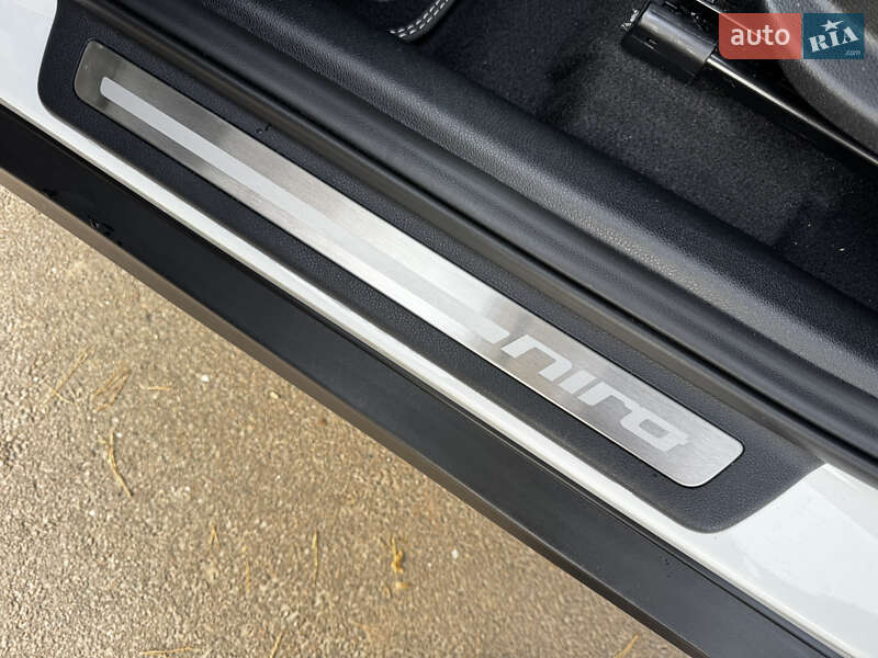 Внедорожник / Кроссовер Kia Niro 2022 в Киеве