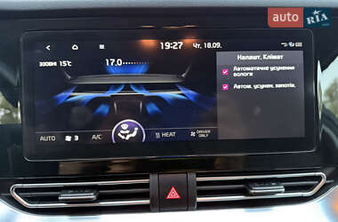 Внедорожник / Кроссовер Kia Niro 2021 в 