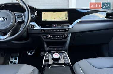 Позашляховик / Кросовер Kia Niro 2020 в  фото 43 Позашляховик / Кросовер Kia Niro 2020 в