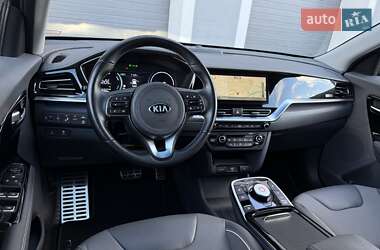 Позашляховик / Кросовер Kia Niro 2020 в  фото 45 Позашляховик / Кросовер Kia Niro 2020 в