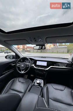 Позашляховик / Кросовер Kia Niro 2021 в  фото 21 Позашляховик / Кросовер Kia Niro 2021 в