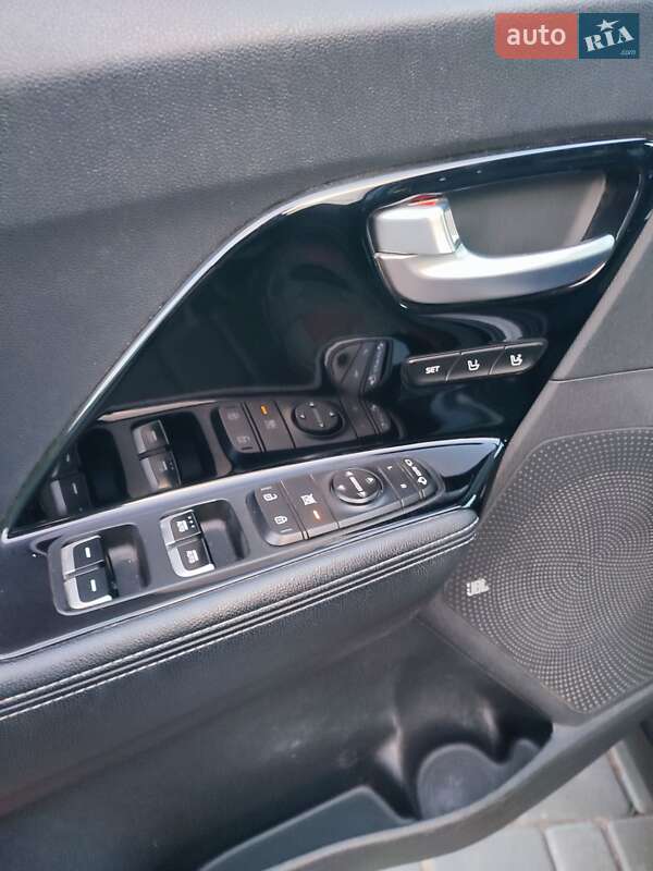 Внедорожник / Кроссовер Kia Niro 2018 в Ильинцах фото 5 Внедорожник / Кроссовер Kia Niro 2018 в Ильинцах