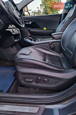 Позашляховик / Кросовер Kia Niro 2018 в 