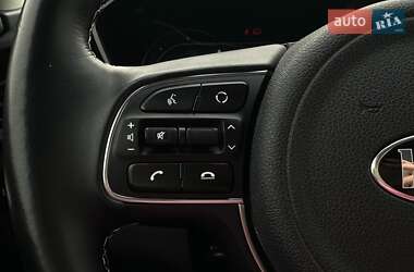 Внедорожник / Кроссовер Kia Niro 2021 в 