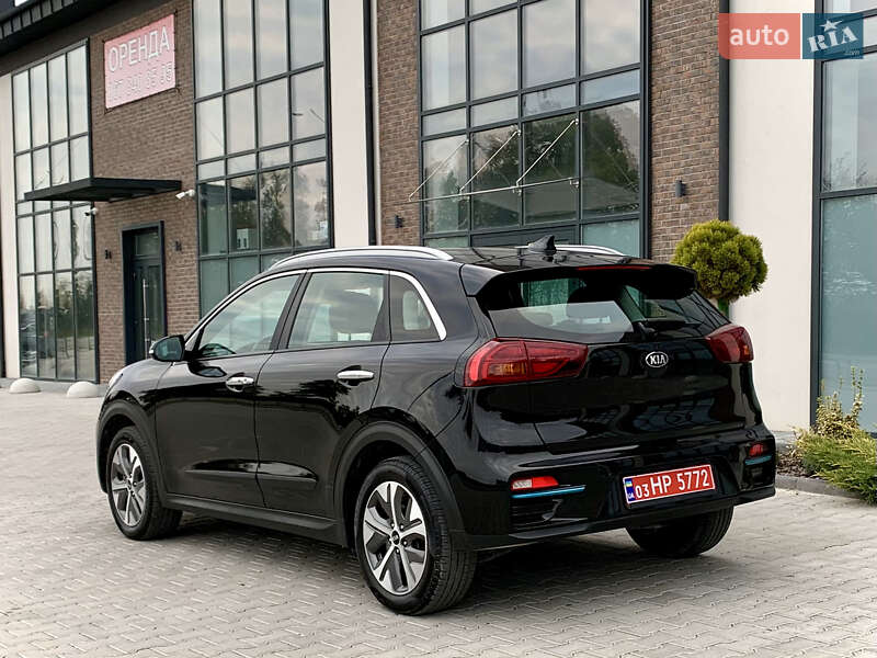 Позашляховик / Кросовер Kia Niro 2021 в Тернополі