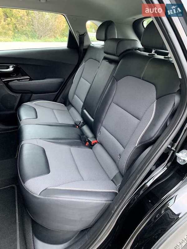 Позашляховик / Кросовер Kia Niro 2021 в Тернополі