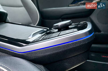 Позашляховик / Кросовер Kia Niro 2021 в 