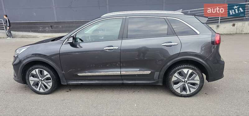 Позашляховик / Кросовер Kia Niro 2021 в Києві