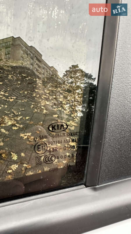 Внедорожник / Кроссовер Kia Niro 2020 в Ирпене