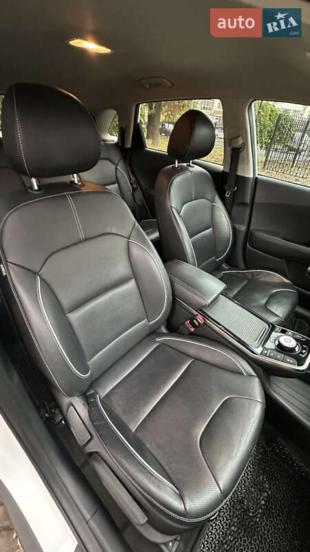 Внедорожник / Кроссовер Kia Niro 2020 в Ирпене