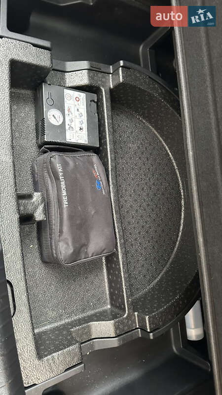 Внедорожник / Кроссовер Kia Niro 2020 в Ирпене