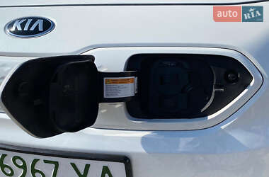 Внедорожник / Кроссовер Kia Niro 2019 в 