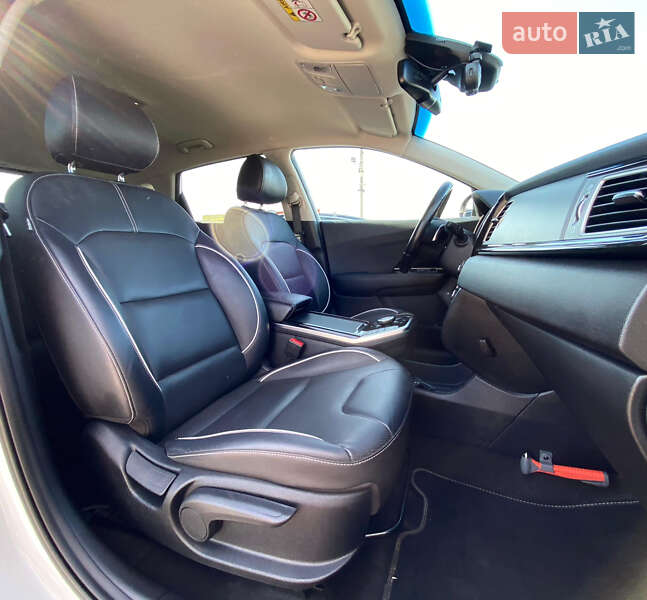 Внедорожник / Кроссовер Kia Niro 2019 в Ровно фото 35 Внедорожник / Кроссовер Kia Niro 2019 в Ровно