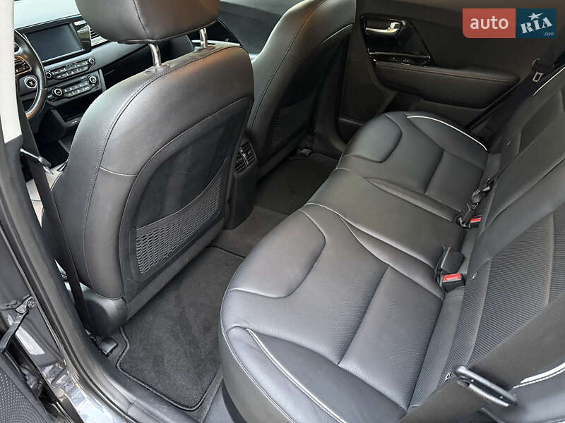Внедорожник / Кроссовер Kia Niro 2020 в Кривом Роге