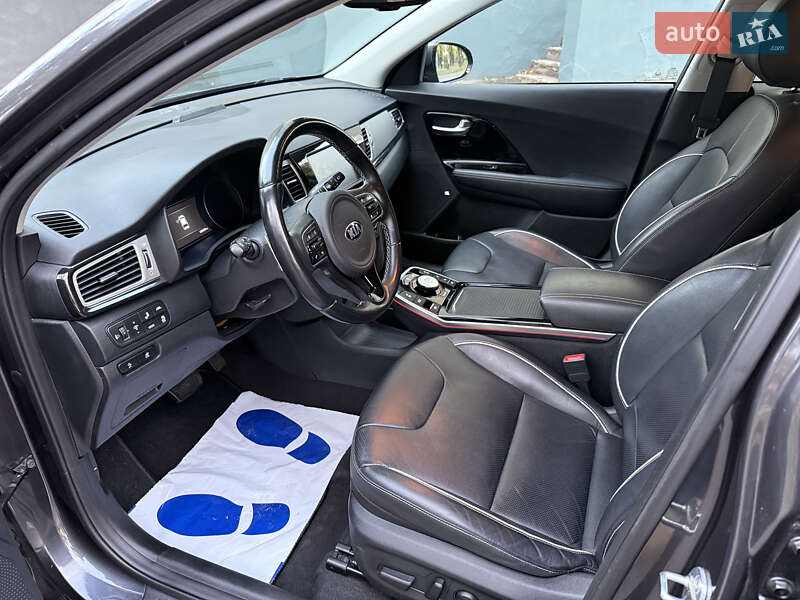 Внедорожник / Кроссовер Kia Niro 2020 в Кривом Роге