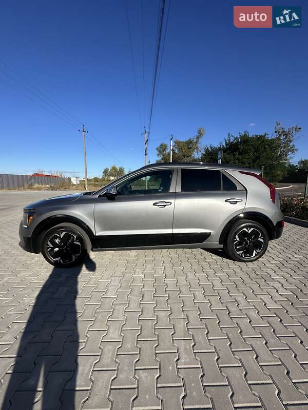 Внедорожник / Кроссовер Kia Niro 2024 в Белогородке