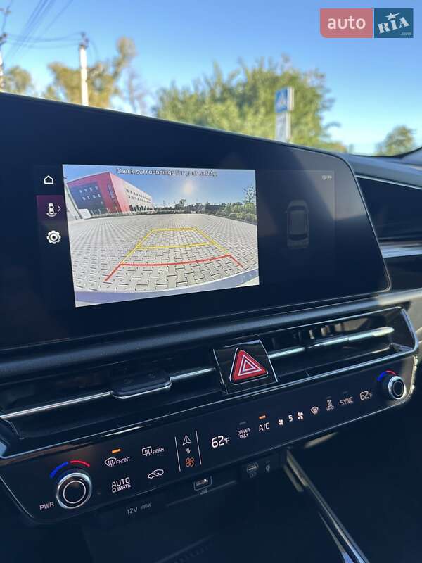 Внедорожник / Кроссовер Kia Niro 2024 в Белогородке
