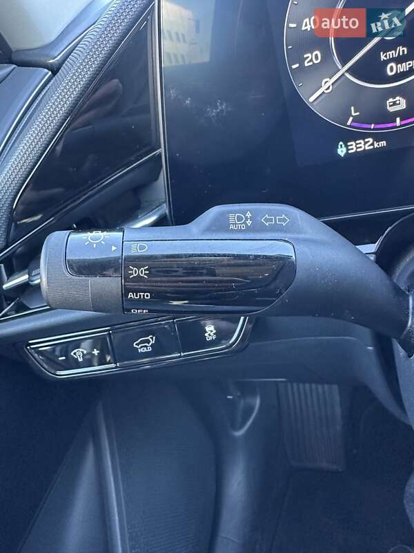 Внедорожник / Кроссовер Kia Niro 2024 в Белогородке