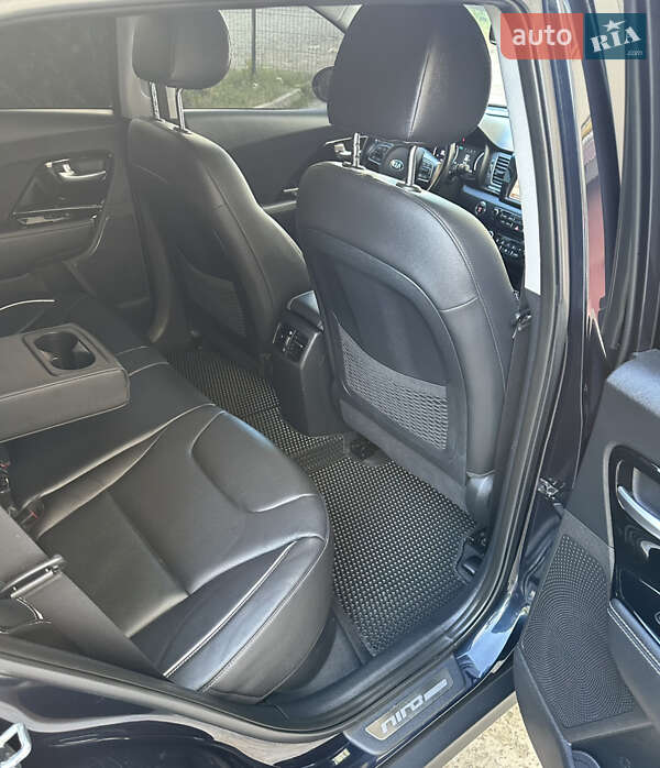 Позашляховик / Кросовер Kia Niro 2019 в Івано-Франківську