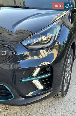 Позашляховик / Кросовер Kia Niro 2019 в 