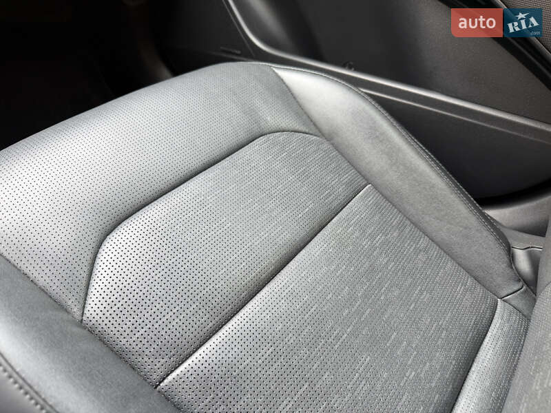 Позашляховик / Кросовер Kia Niro 2023 в Умані