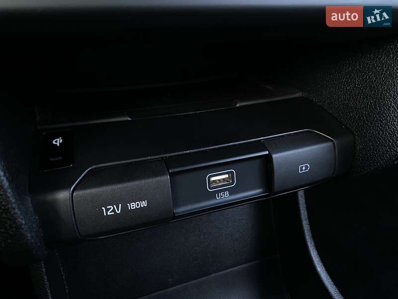 Позашляховик / Кросовер Kia Niro 2020 в Львові фото 6 Позашляховик / Кросовер Kia Niro 2020 в Львові