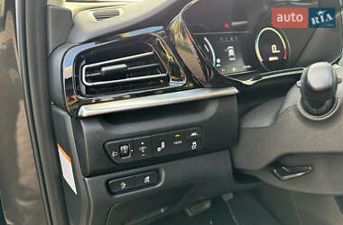 Внедорожник / Кроссовер Kia Niro 2021 в 