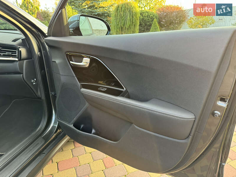 Позашляховик / Кросовер Kia Niro 2021 в Тернополі фото 13 Позашляховик / Кросовер Kia Niro 2021 в Тернополі