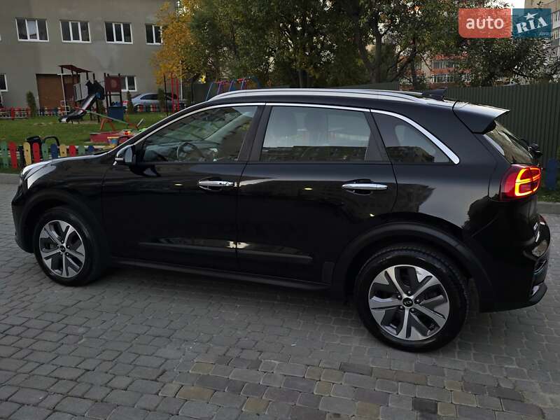 Позашляховик / Кросовер Kia Niro 2021 в Тернополі фото 6 Позашляховик / Кросовер Kia Niro 2021 в Тернополі