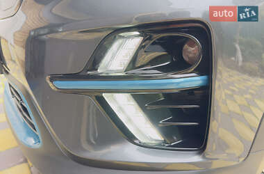 Внедорожник / Кроссовер Kia Niro 2021 в 
